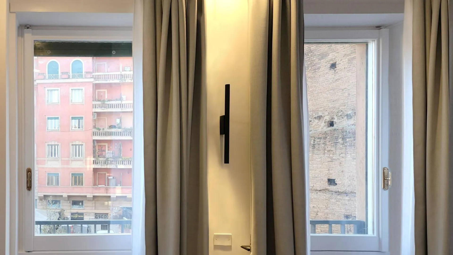 Prisma Rooms Rzym Pensjonat